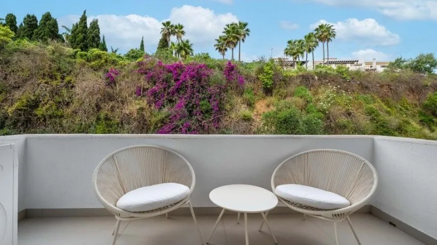 Apartamento de 3 dormitorios en Nueva Andalucía, Spain No. 602 № 17