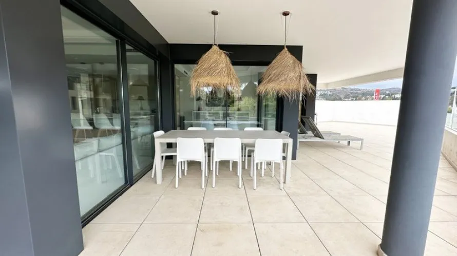 Apartamento de 3 dormitorios en Estepona, Spain No. 536 № 23