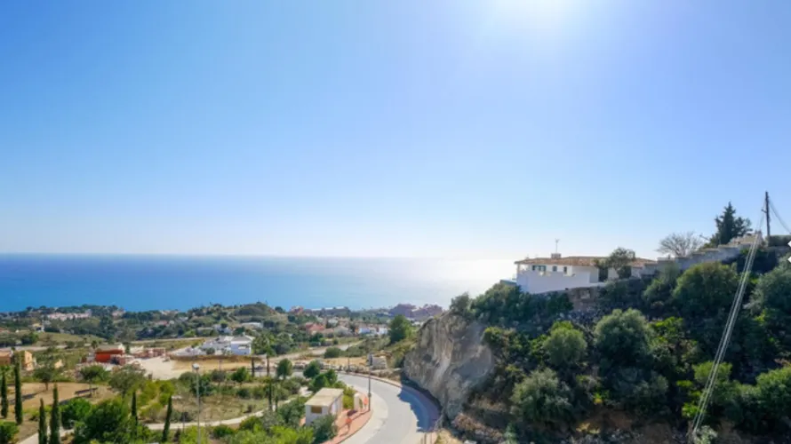 Dúplex de 3 dormitorios en Benalmádena, Spain No. 598 № 20