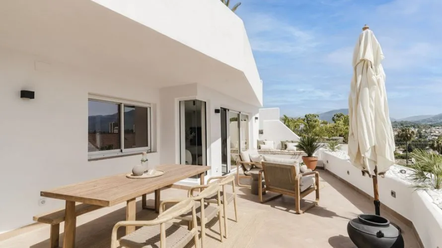 Apartamento de 3 dormitorios en Nueva Andalucía, Spain No. 438 № 8