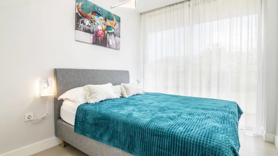 Apartamento de 3 dormitorios en Estepona, Spain No. 385 № 23