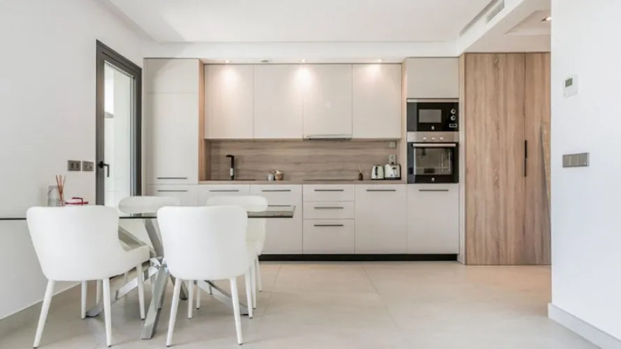 Apartamento de 3 dormitorios en La Quinta, Spain No. 284 № 13