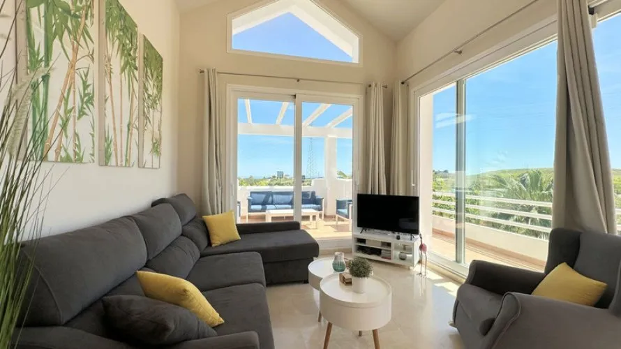 Apartamento de 2 dormitorios en Estepona, Spain No. 508 № 28