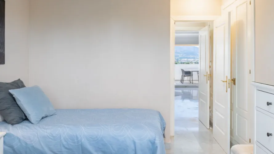 Dúplex de 2 dormitorios en Nueva Andalucía, Spain No. 563 № 12