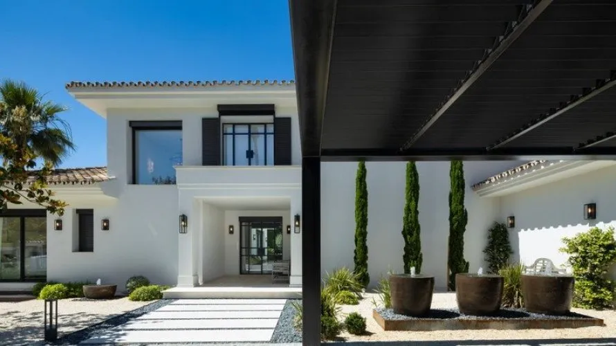 Сasa de 5 dormitorios en Nueva Andalucía, Spain No. 544 № 9