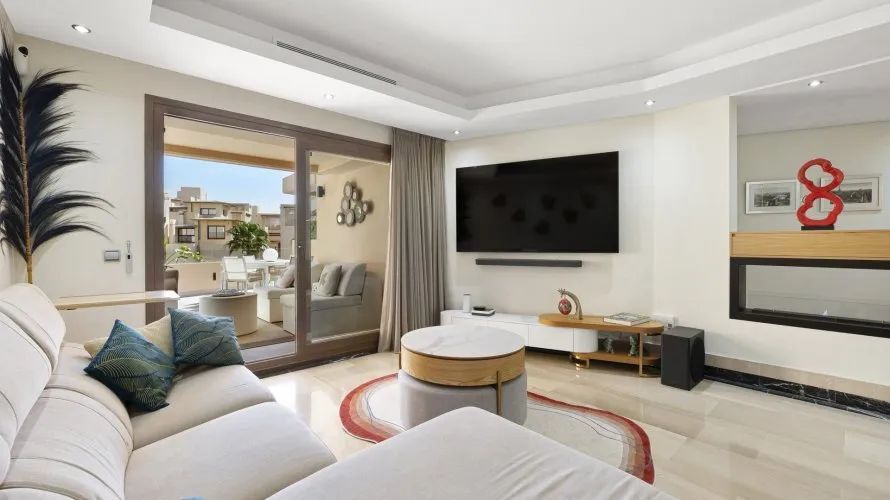 Dúplex de 3 dormitorios en Estepona, Spain No. 505 № 4
