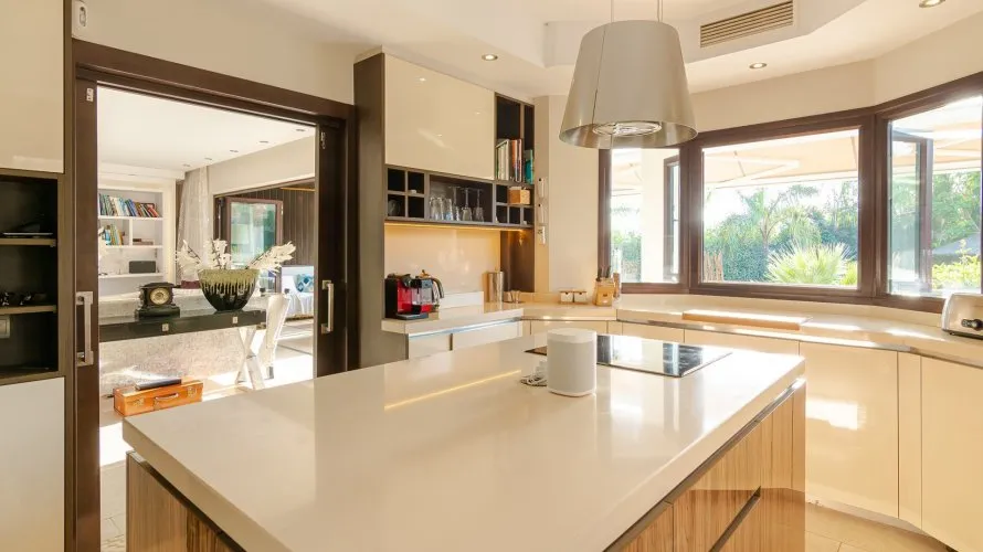 Villa de 5 dormitorios en Marbella, Spain No. 262 № 5