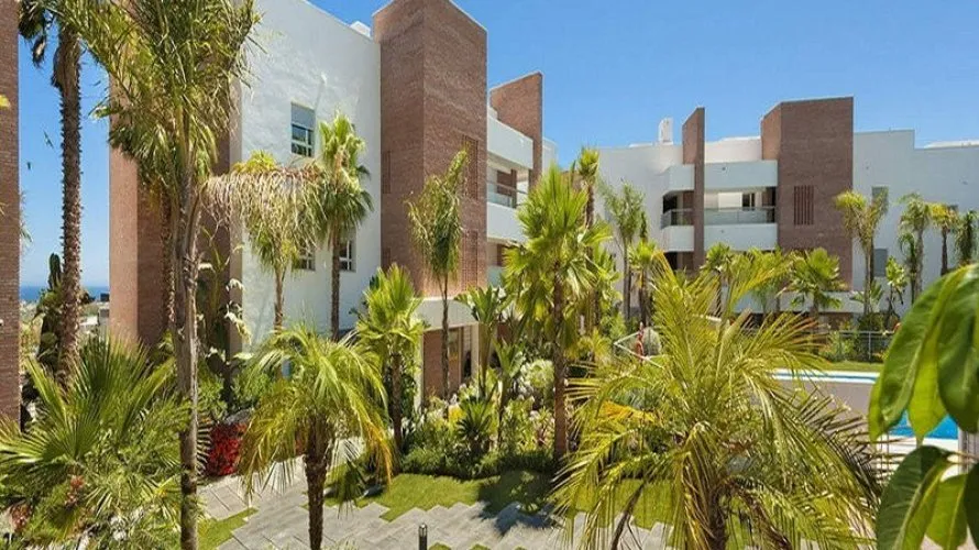 Apartamento de 4 dormitorios en Benahavís, Spain No. 310