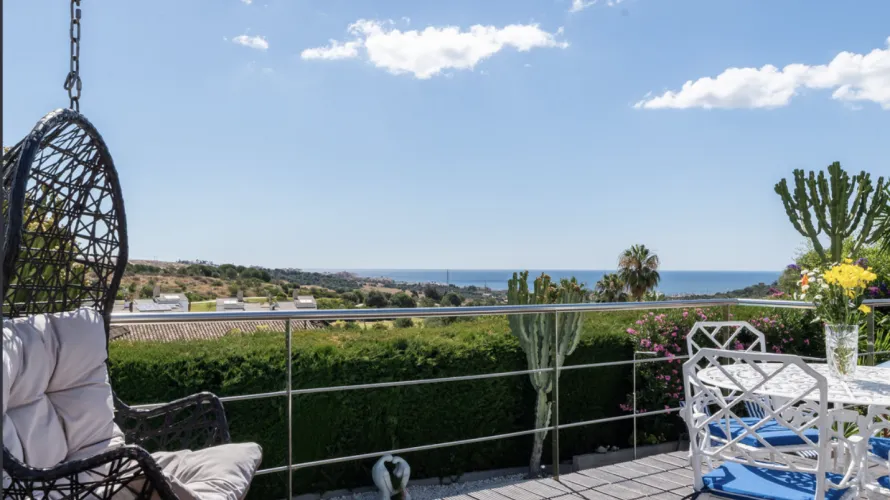 Villa de 3 dormitorios en Estepona, Spain No. 409