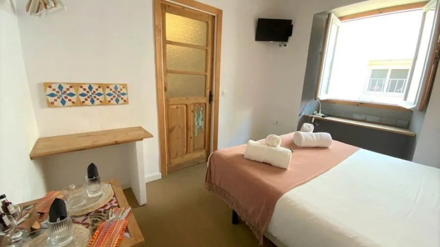 Villa de 5 dormitorios en Marbella, Spain No. 389 № 2