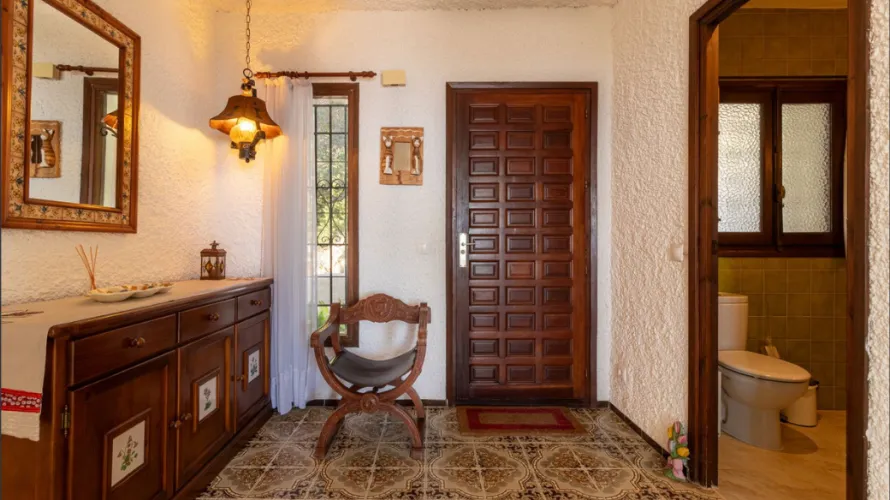 Villa de 4 dormitorios en Mijas Costa, Spain No. 572 № 25