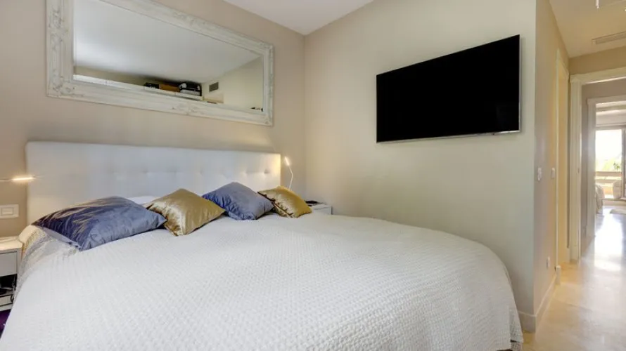 Apartamento de 2 dormitorios en Estepona, Spain No. 507 № 19