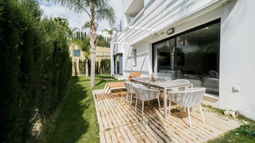 Apartamento de 3 dormitorios en Marbella, Spain No. 150 № 7