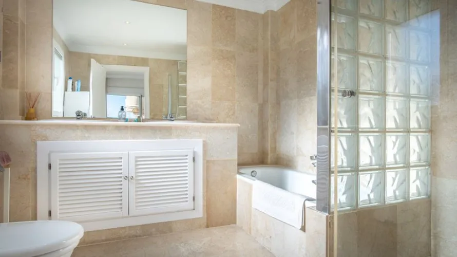 Apartamento de 3 dormitorios en Nueva Andalucía, Spain No. 280 № 7