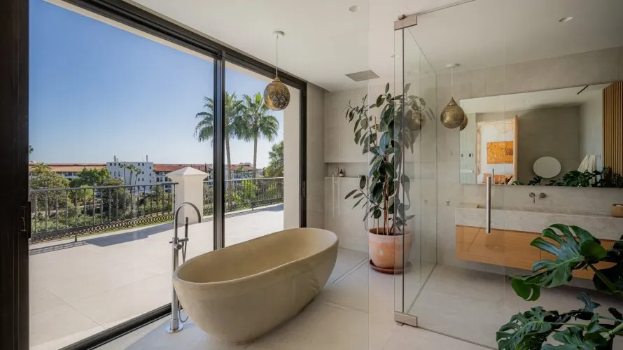 Villa de 5 dormitorios en Marbella, Spain No. 207 № 16