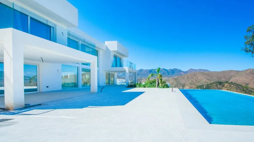 Villa de 4 dormitorios en Marbella, Spain No. 165 № 10