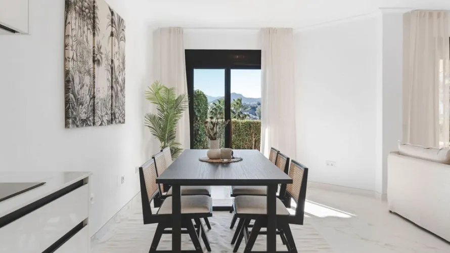 Apartamento de 3 dormitorios en Benahavís, Spain No. 285 № 19