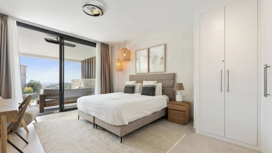 Apartamento de 3 dormitorios en Marbella, Spain No. 454 № 15