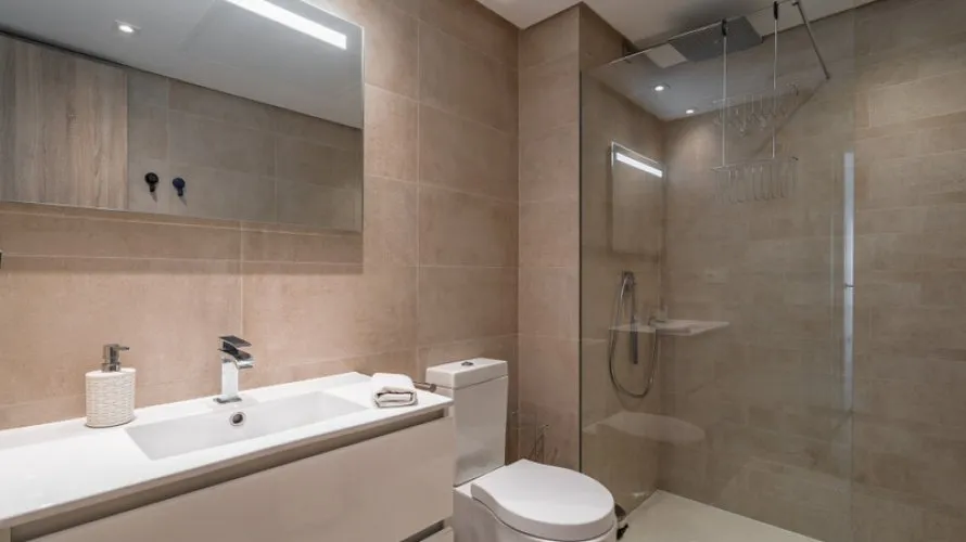 Apartamento de 3 dormitorios en Benahavís, Spain No. 518 № 6