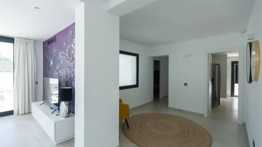 Villa de 4 dormitorios en Marbella, Spain No. 263 № 6
