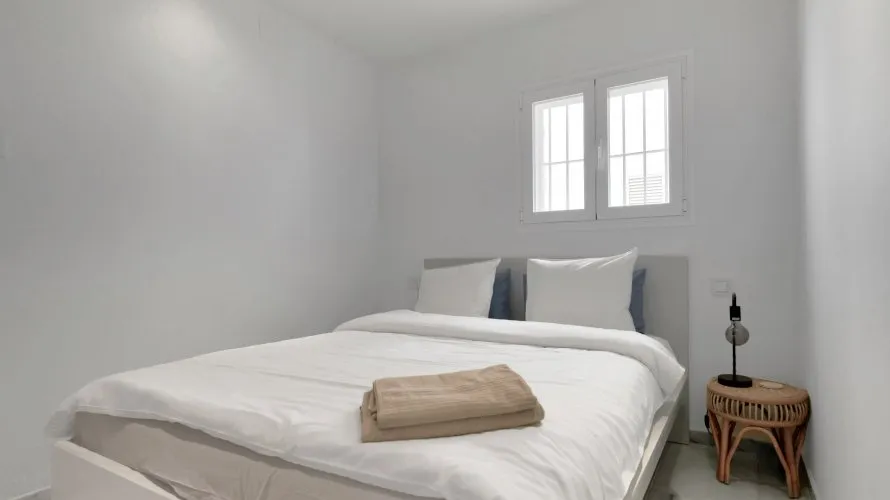 Apartamento de 3 dormitorios en Nueva Andalucía, Spain No. 223 № 2