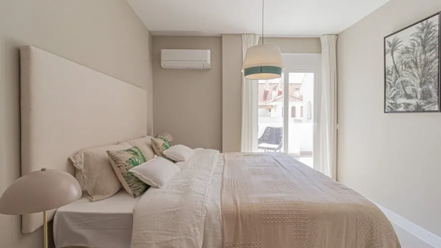 Apartamento de 3 dormitorios en Nueva Andalucía, Spain No. 234 № 3