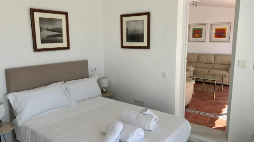Dúplex de 4 dormitorios en Mijas Costa, Spain No. 565 № 8