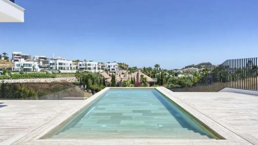 Villa de 6 dormitorios en Nueva Andalucía, Spain No. 248 № 21