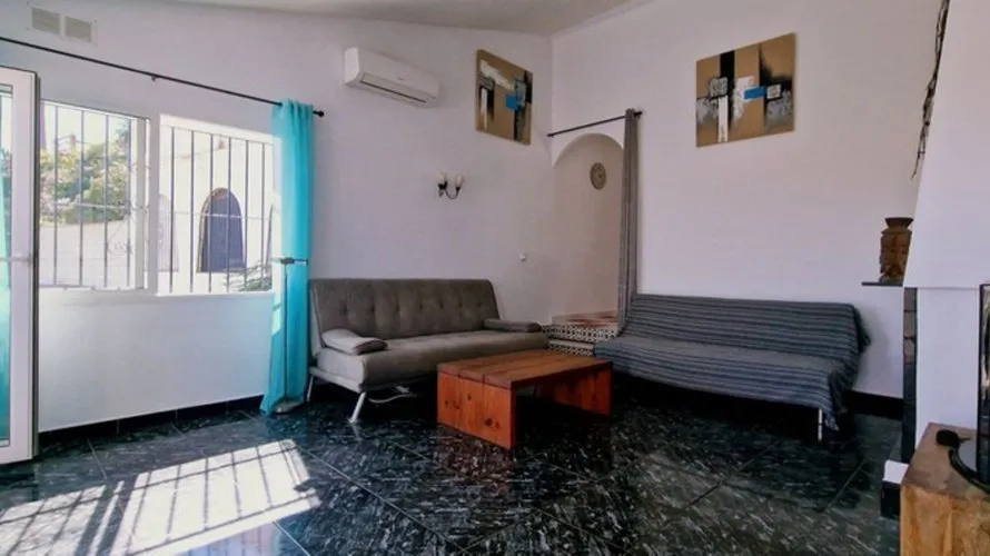 Villa de 4 dormitorios en Fuengirola, Spain No. 395 № 6