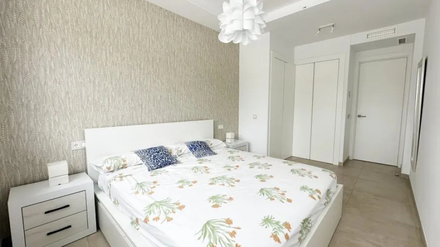 Apartamento de 3 dormitorios en Estepona, Spain No. 536 № 16
