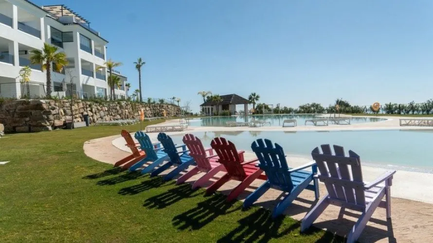 Apartamento de 3 dormitorios en Estepona, Spain No. 539 № 28