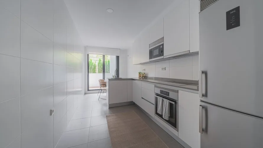Apartamento de 3 dormitorios en Marbella, Spain No. 150 № 5