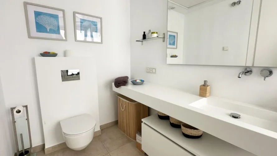 Apartamento de 3 dormitorios en Estepona, Spain No. 536 № 20