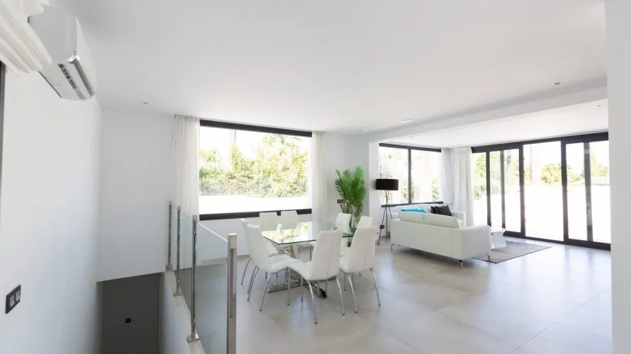 Villa de 4 dormitorios en Marbella, Spain No. 263 № 4