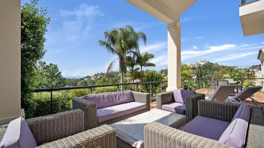 Villa de 5 dormitorios en Benahavís, Spain No. 420 № 3