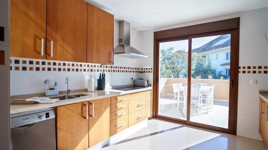 Dúplex de 4 dormitorios en Marbella, Spain No. 143 № 14