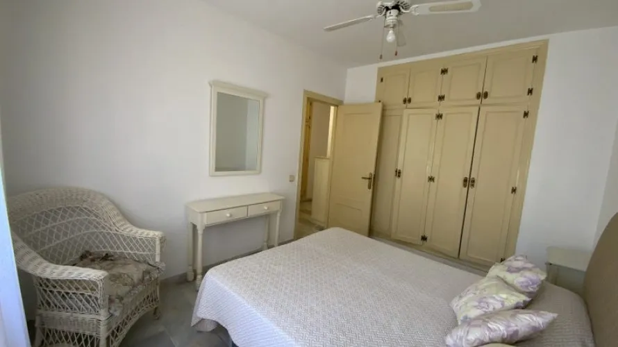 Apartamento de 3 dormitorios en Marbella, Spain No. 336 № 6