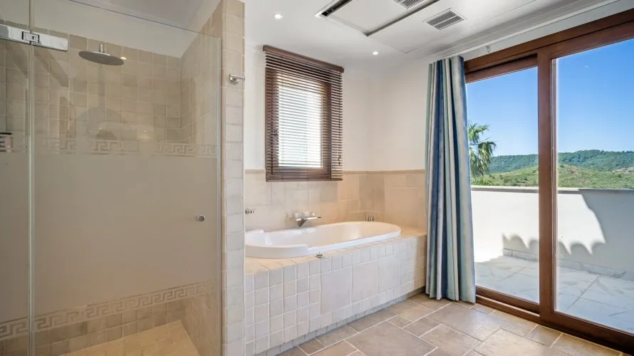 Villa de 6 dormitorios en Benahavís, Spain No. 430 № 16