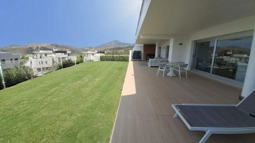 Apartamento de 4 dormitorios en Benahavís, Spain No. 310 № 13