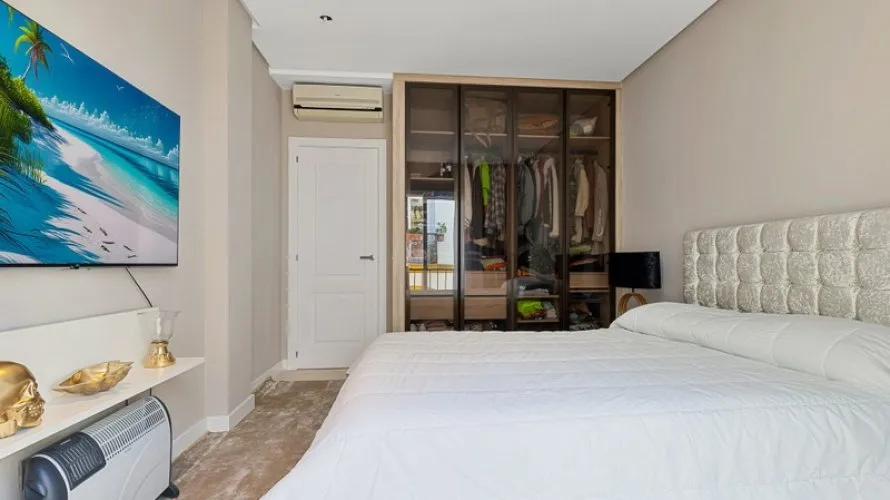 Apartamento de 2 dormitorios en Marbella, Spain No. 553 № 14
