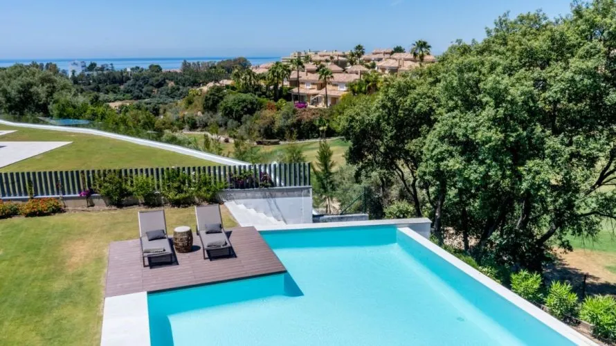 Villa de 4 dormitorios en Marbella, Spain No. 372 № 12