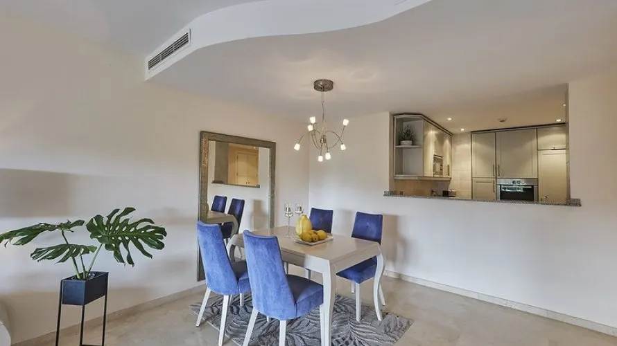 Apartamento de 2 dormitorios en Marbella, Spain No. 549 № 6