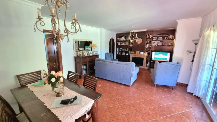 Сasa de 3 dormitorios en Cortes (San Pedro De Alcantara), Spain No. 535 № 23
