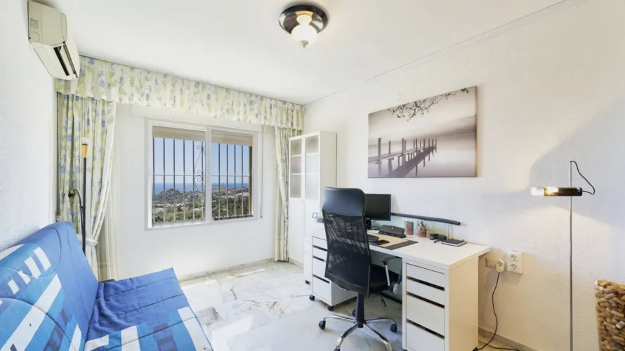Сasa de 4 dormitorios en Benalmádena, Spain No. 611 № 13