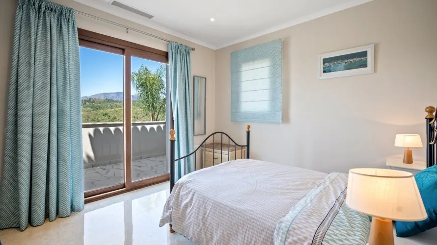 Villa de 6 dormitorios en Benahavís, Spain No. 430 № 19