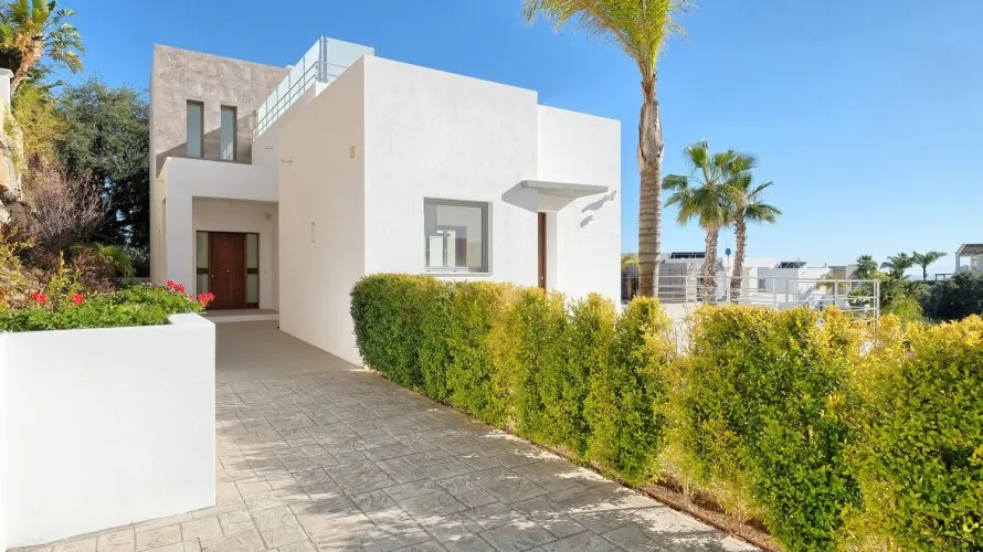 Villa de 4 dormitorios en Benahavís, Spain No. 261 № 15
