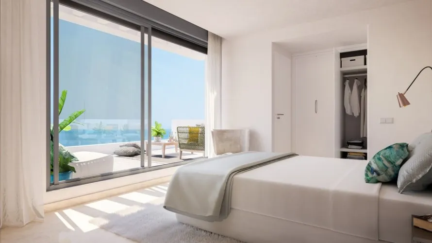 Apartamento de 2 dormitorios en Mijas Costa, Spain No. 105 № 2