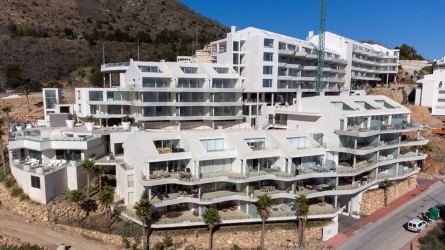 Dúplex de 3 dormitorios en Benalmádena, Spain No. 598 № 19