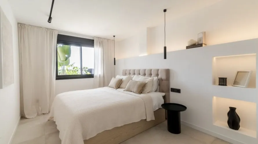 Apartamento de 3 dormitorios en Nueva Andalucía, Spain No. 438 № 18