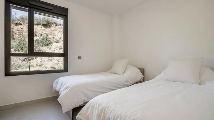 Apartamento de 3 dormitorios en La Quinta, Spain No. 284 № 6